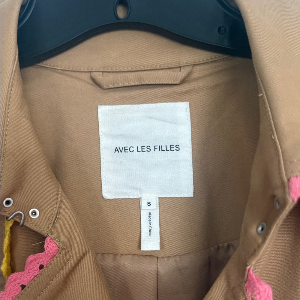 Avec Les Filles Tan Trench Coat with colorful piping - Picture 2 of 6